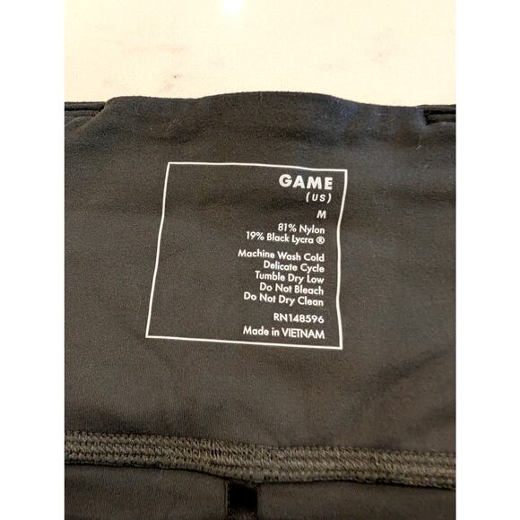 GAME Gray Athletic Bike Shorts Black Lycra Side Pockets Size M Stretch Active - Picture 3 of 5